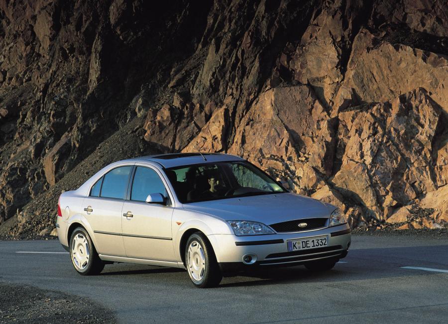  Ford Mondeo 2000 года  (фото 33 из 79)